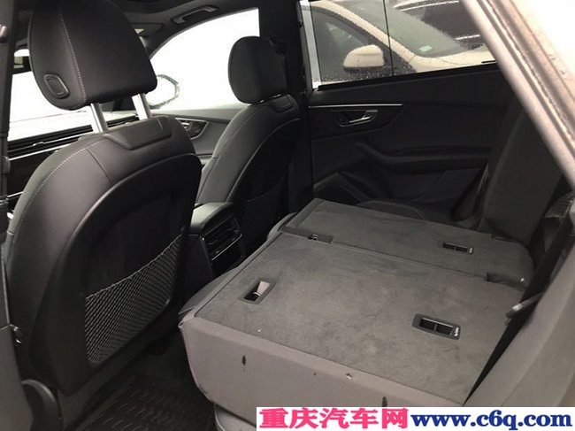 2019款奥迪Q8加规版 22轮/BO音响/矩阵LED大灯现车88万