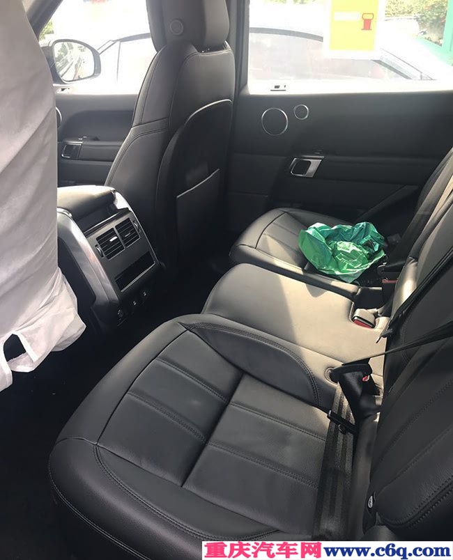 2019款路虎揽胜运动汽油版 20轮/电吸门/全景现车74.5万