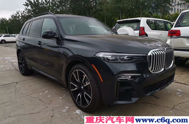 2019款宝马X7美规版 六座/寒冷包/M运动包现车105万乐享