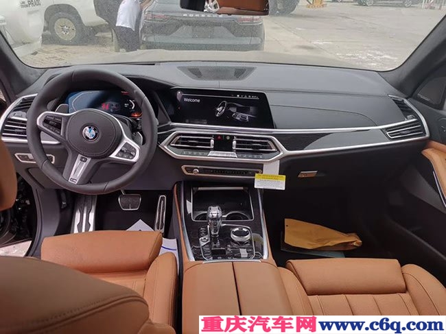 2019款宝马X7美规版 六座/寒冷包/M运动包现车105万乐享