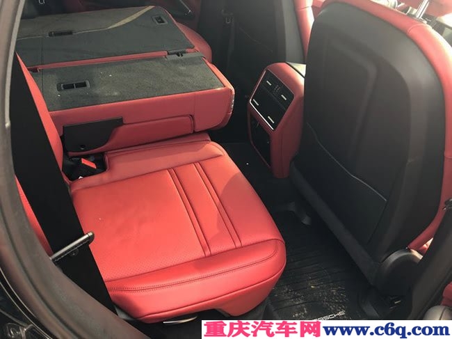 2019款保时捷卡宴3.0T加规版 20轮/大豪华包现车91万购
