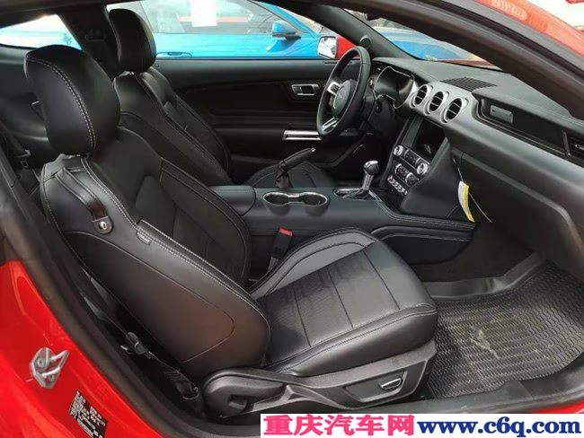 2019款福特野马2.3T加规版P版 18轮/真皮座椅现车30.2万