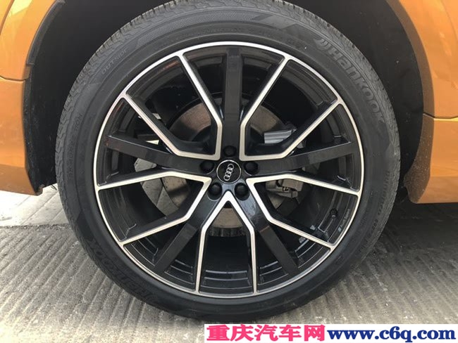 2019款奥迪Q8加规版 22轮/动态包/驾驶辅助包现车110万