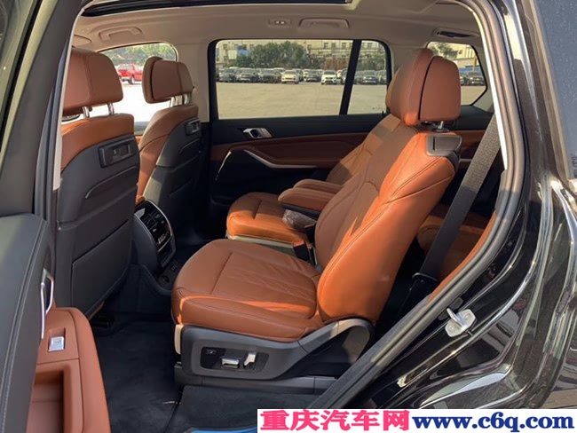 2019款宝马X7美规版 全景天窗/6座/五区空调现车106.5万