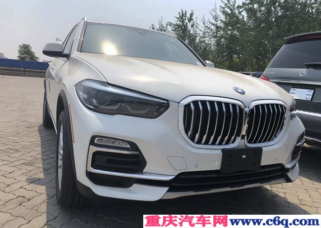 2019款宝马X5美规版 19轮/全景天窗/驾驶辅助现车67.5万