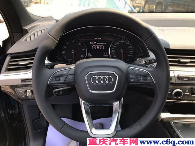 2019款奥迪Q7加规版 7座/20轮/全景天窗/手写板现车59万