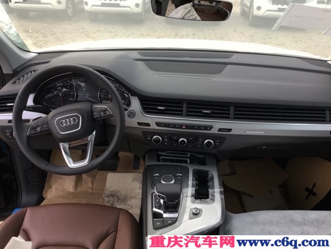 19款奥迪Q7欧规版2.0T 18轮/电尾门/全景天窗现车51.8万