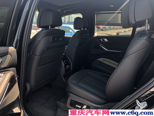 2019款宝马X7加规版 全景/M运动包/大豪华包现车106.8万