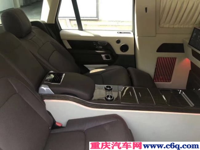 2018款路虎揽胜3.0T皇家一号加长版 22轮/全景现车258万