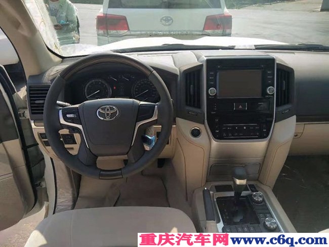 2019款丰田酷路泽4600中东版 18轮/遥启/天窗现车92.5万