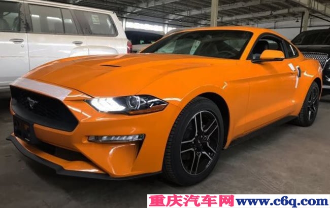 2019款福特野马2.3T加规版 18熏黑轮/遥启现车32万优享