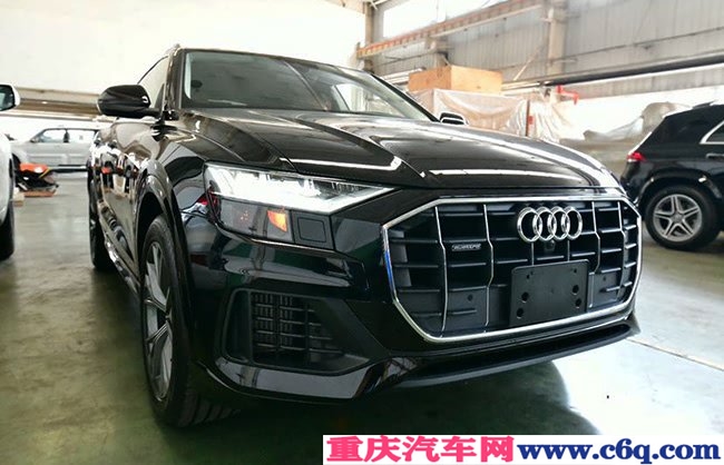 2019款奥迪Q8加规版 21轮/全景天窗/动态驾驶包现车97万