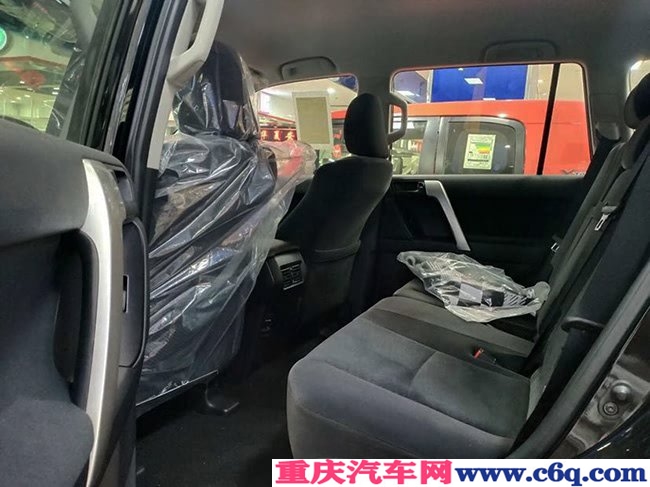 2019款丰田霸道3000中东版 7座/17铁轮/后挂现车51.8万