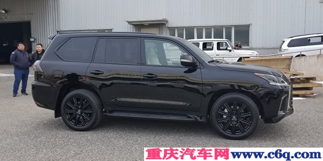 2019款雷克萨斯LX570加规版 平行进口黑耀版现车146万