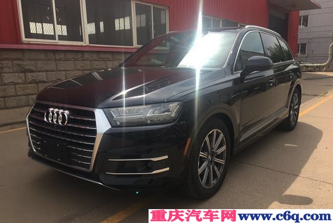 2019款奥迪Q7加规版 20轮/环影/动态包/驾辅现车69.5万