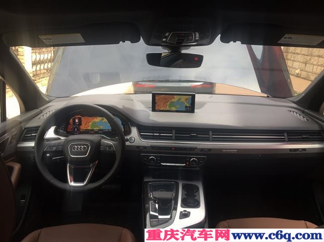 2019款奥迪Q7加规版 20轮/环影/动态包/驾辅现车69.5万