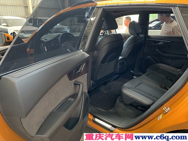 19款奥迪Q8加规版 22轮/豪华包/矩阵LED现车77.5万优购