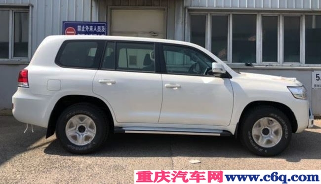 2019款丰田酷路泽4500中东版 7座/8气囊/KDSS现车110万