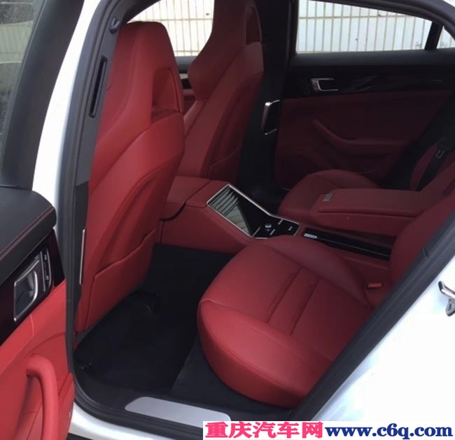 2019款保时捷Panamera加规版 BOSE/21轮/环影现车150万