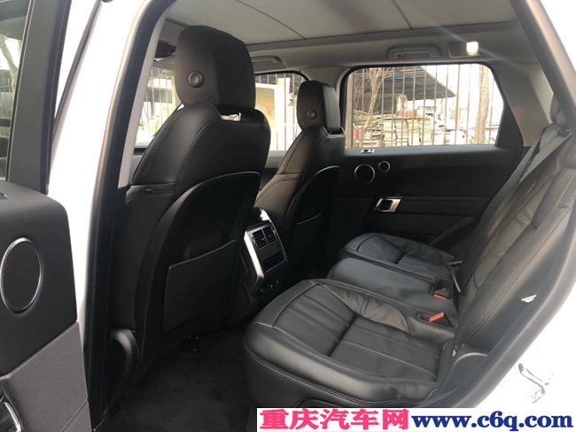 2020款路虎揽胜运动柴油版 19轮/脚感门/全景现车73.8万
