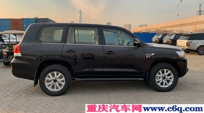 20款丰田酷路泽5700中东版 18轮/8气囊/前小杠现车104万
