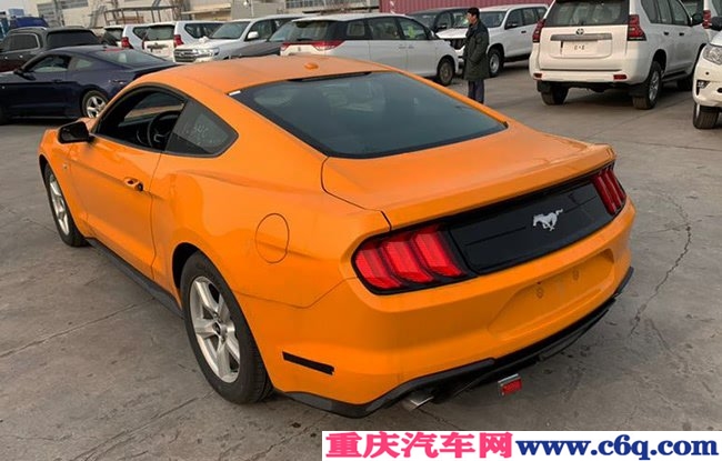2019款福特野马2.3T加规版 10速/17轮/氙灯现车28.8万