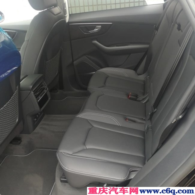 平行进口车19款奥迪Q8加规版 BO音响/20轮/环影现车70万