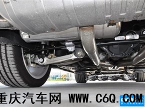 奔驰(进口)  GL 500 后悬架特写