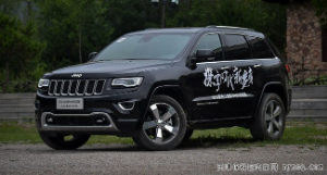 15款JEEP大切诺基3.0L/3.6L中规版 自贸区现车41.8万起