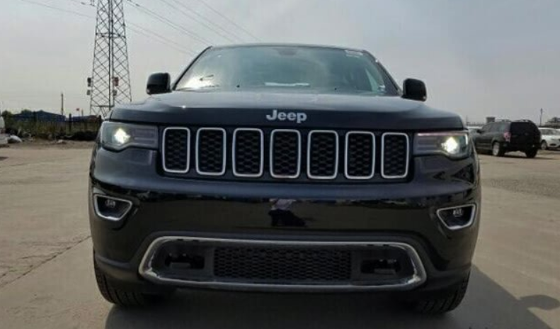 2019款JEEP大切诺基中东版 经典SUV现车优惠起航